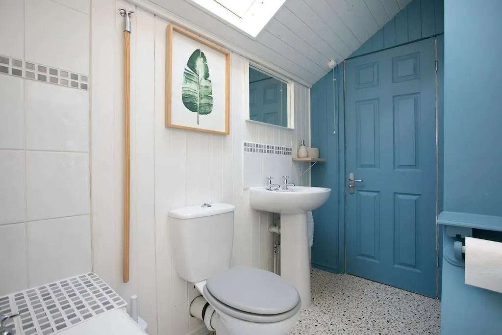 Holiday home Stylish 4 Bed Home In Central Nottingham W/Parking